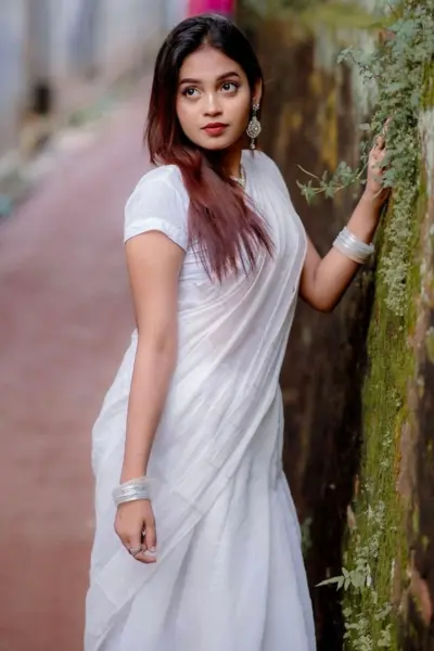 Escorts Khopoli
